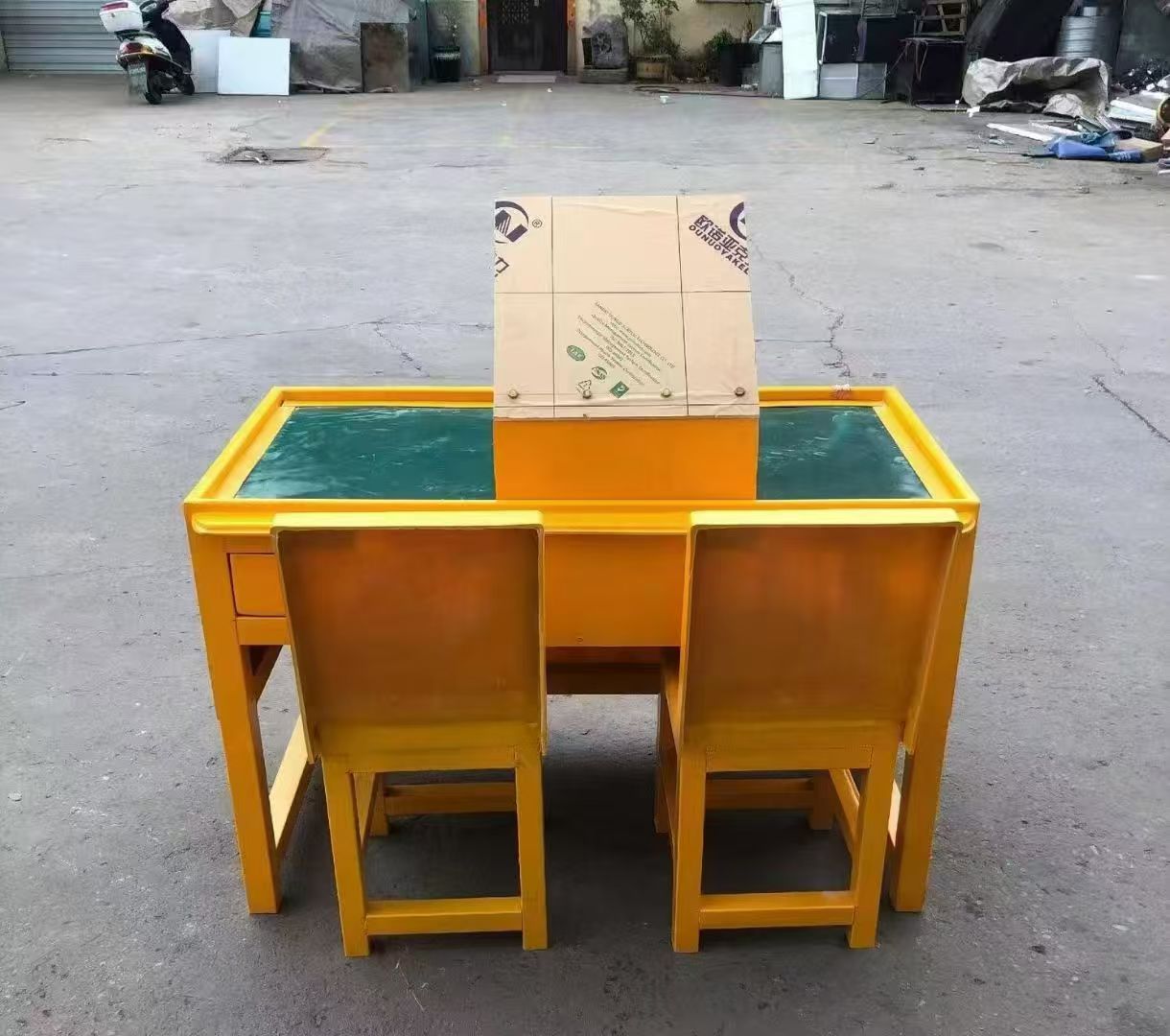 邳州防静电导通桌井下煤矿火工品发放桌：危险品流转的安全守护者